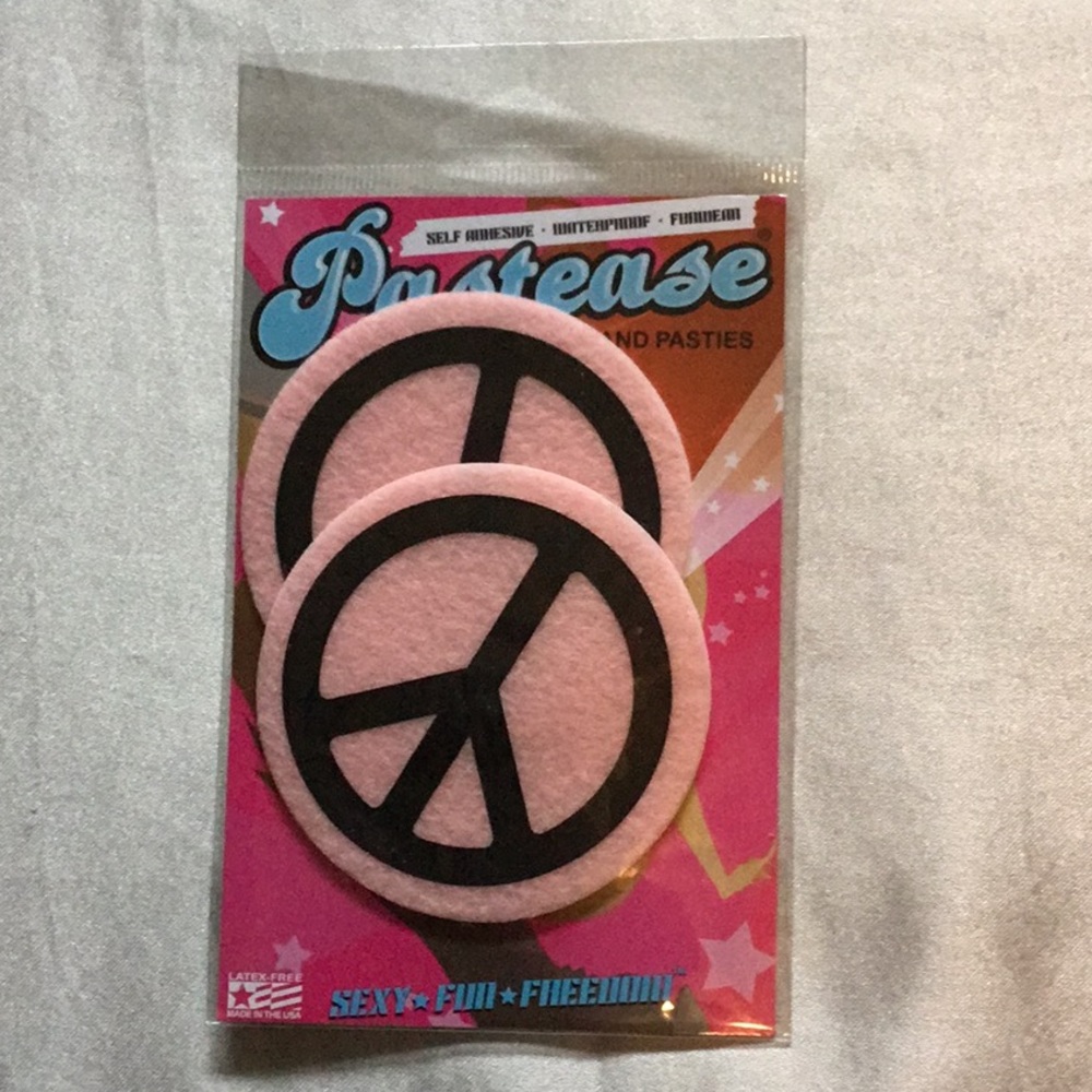 Peace sign pastease
